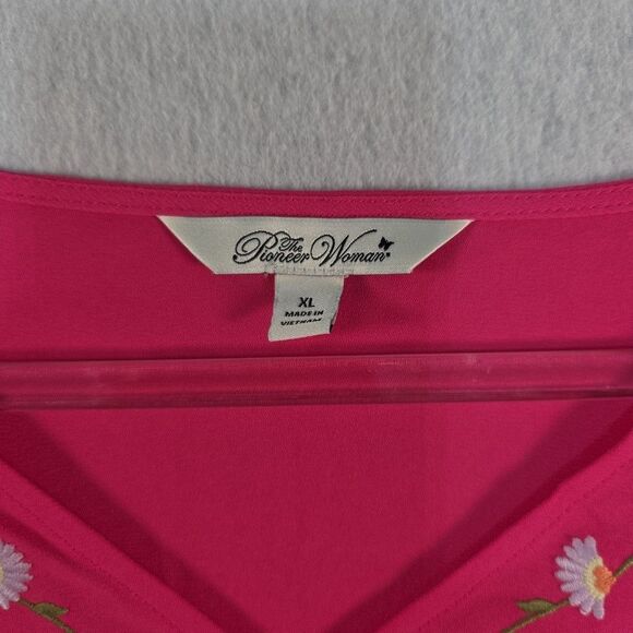 Pioneer Woman Shark Bite Hem Tunic Size XL Pink Peasant Top Embroidered NWT - Picture 3 of 9